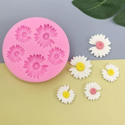 Mix Size Daisy Mold TM019