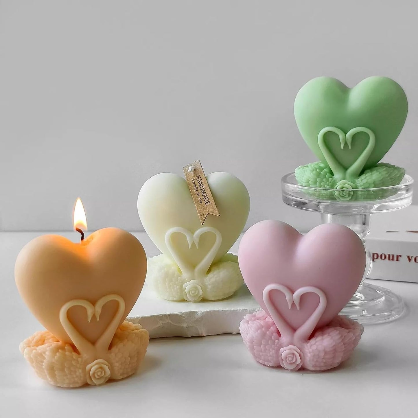 GB242 Love Swan Mold