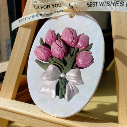 TM064 Tulip with leaf Mold